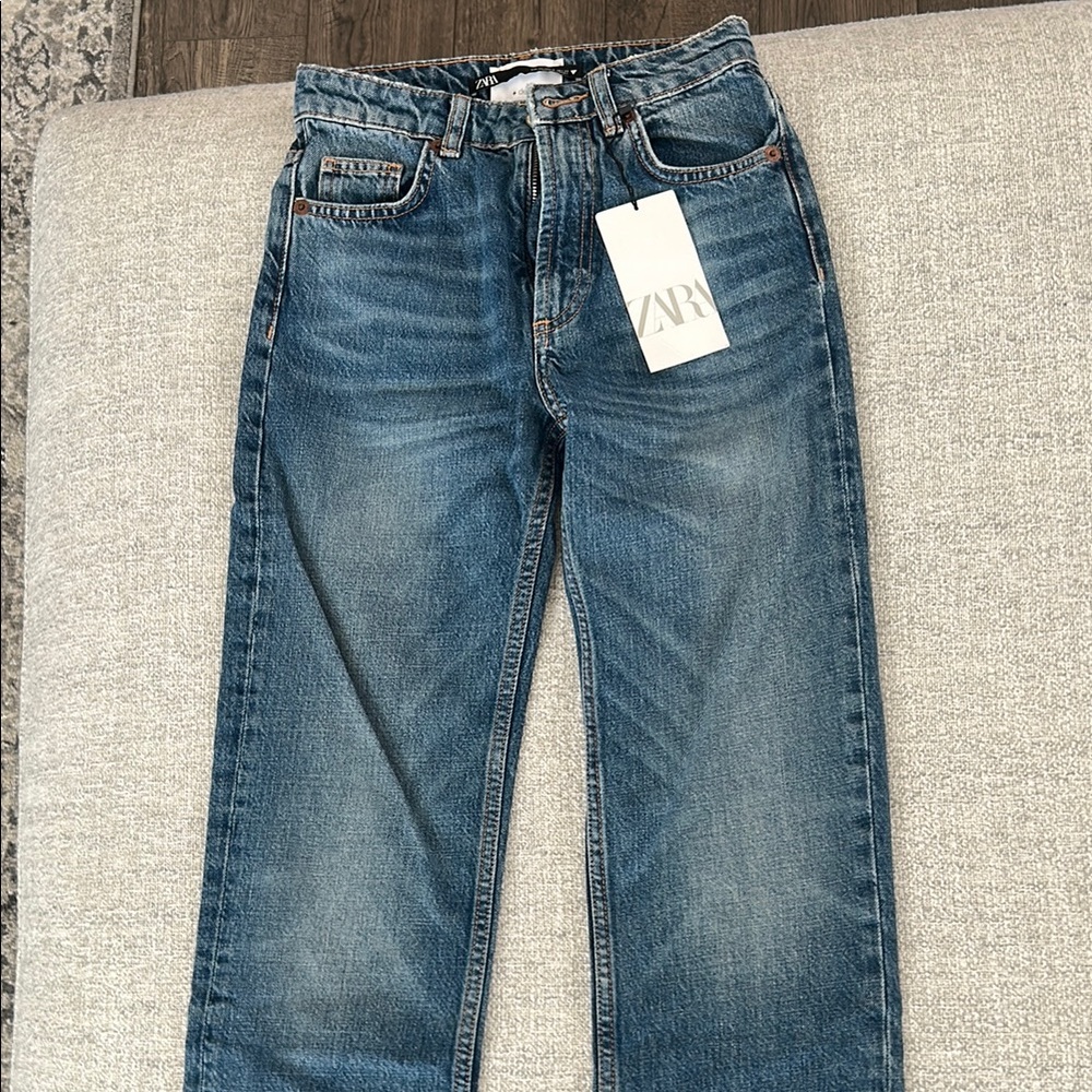 Zara Blue Straight-Leg Jeans with Vintage Wash